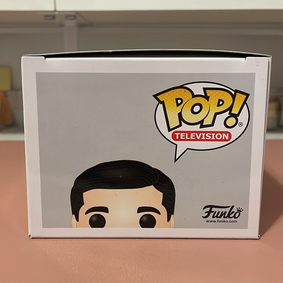 NEW The Office Michael Scott Funko Pop #869 - Picture 5 of 6
